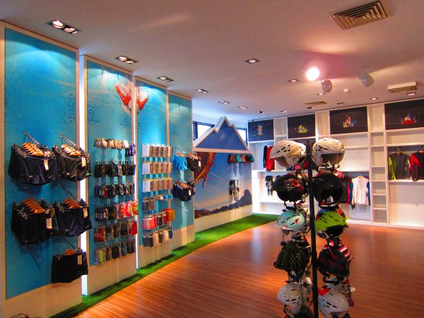 Commercial interior renovation with custom display walls, shelving, and lighting by Delghavi Design & Build serving the Greater Toronto Area